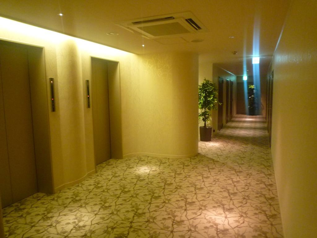 Hotel Beni East (Adults Only) Osaka Exterior foto