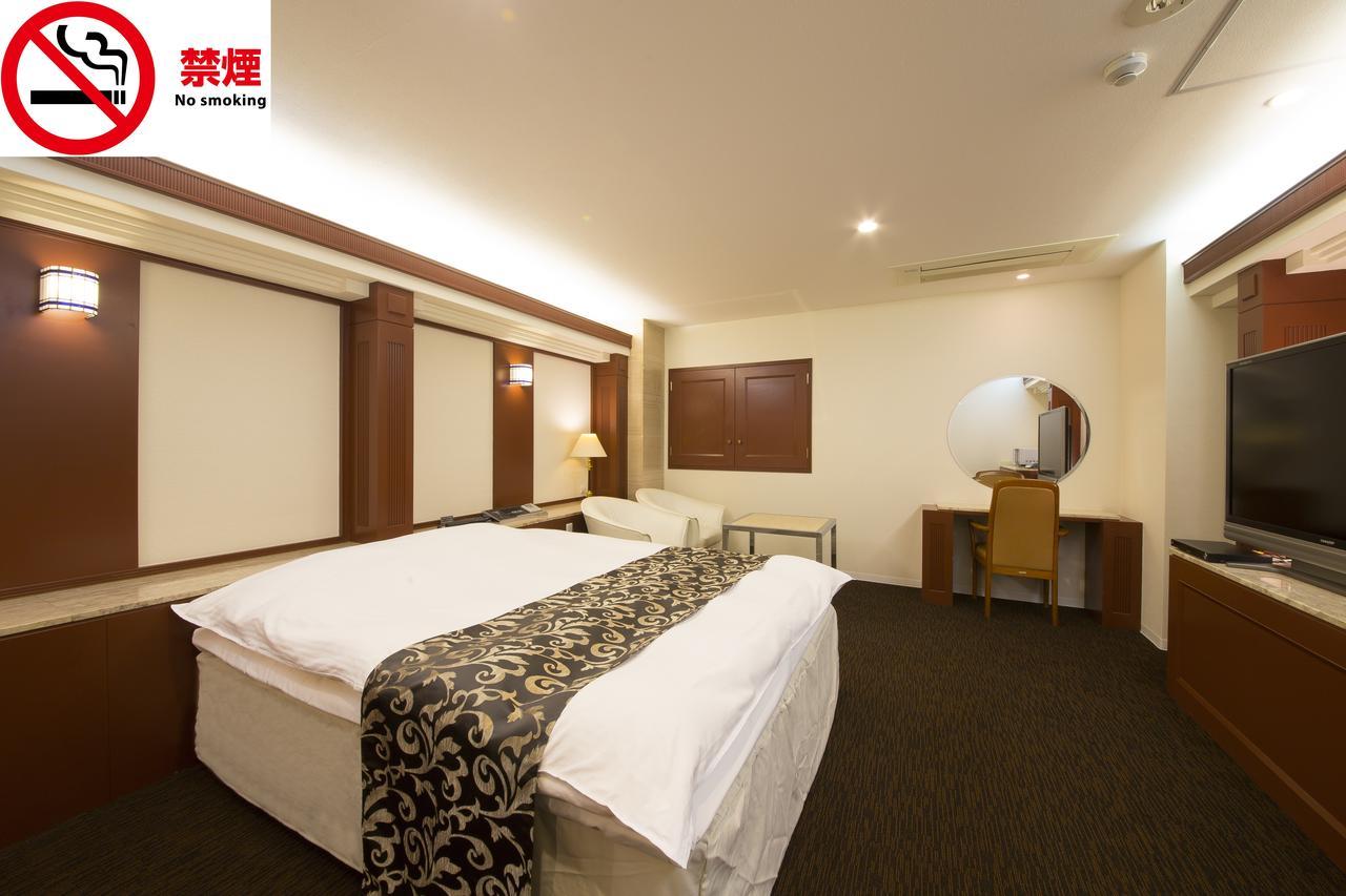 Hotel Beni East (Adults Only) Osaka Exterior foto
